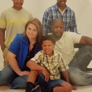 Meet your Posher, Pam